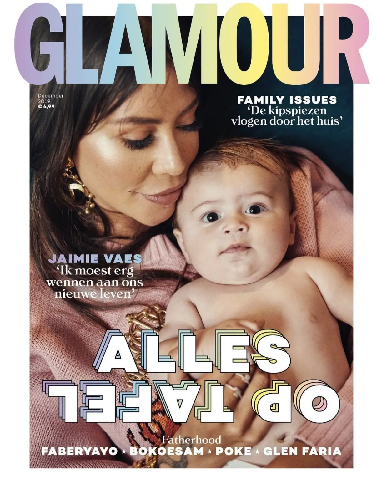 Cover van Glamour, Alles op tafel, met een vrouw en een baby